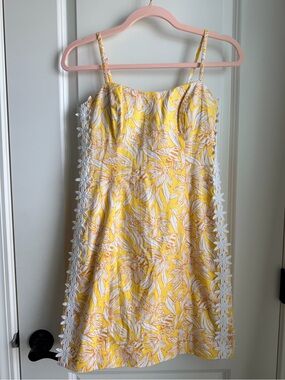 Lilly Pulitzer Yellow Floral Shelli Dress with White Lace Trim bees honey